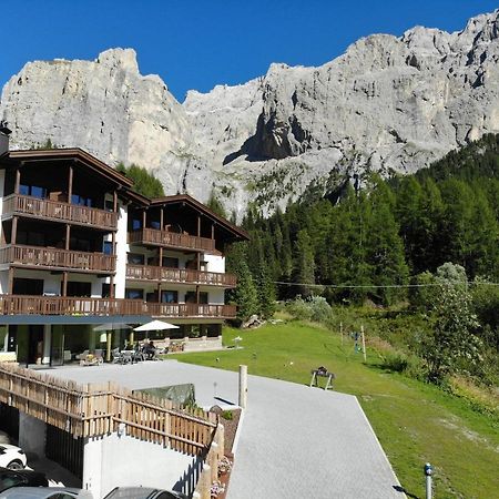 Hotel Wolf Selva di Val Gardena Bagian luar foto