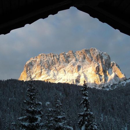 Hotel Wolf Selva di Val Gardena Bagian luar foto