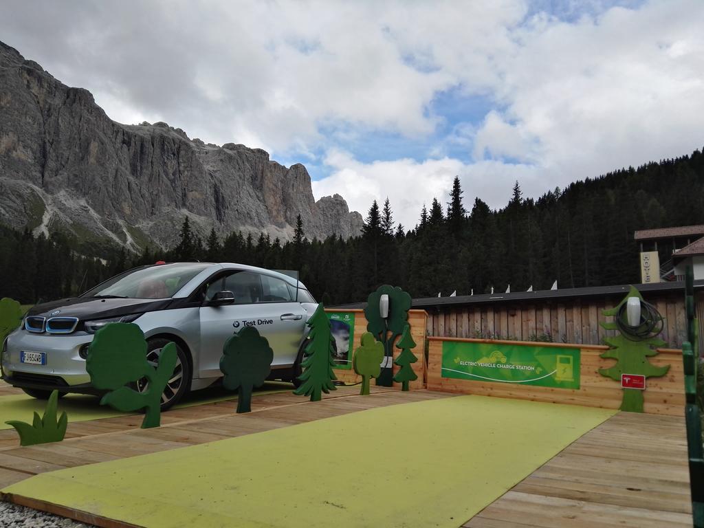 Hotel Wolf Selva di Val Gardena Bagian luar foto